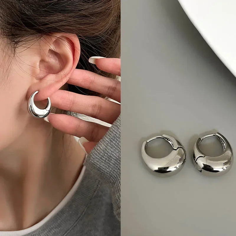 Bold Elegance Chunky Hoop Earrings™