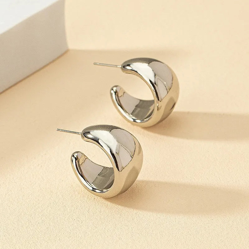 Bold Elegance Chunky Hoop Earrings™